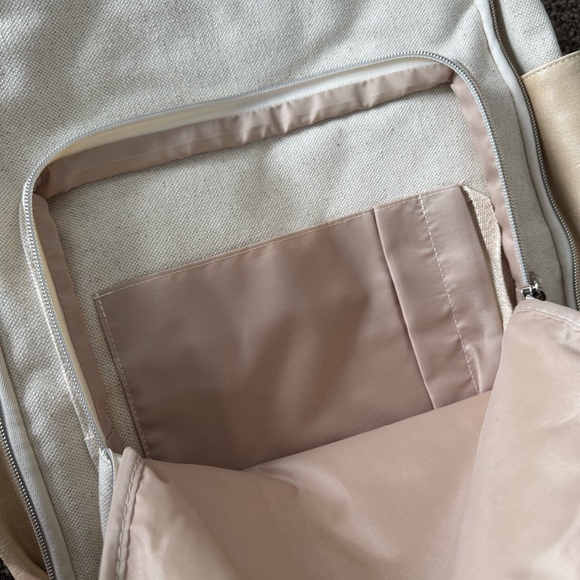 BÉIS The Travel Backpack – Beige - Picture 4 of 14